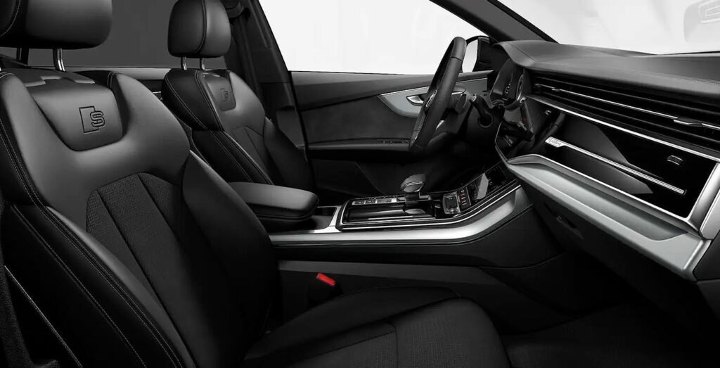 Audi-Q8-Black-Line-50-TDI-Quattro-Tiptronic-interior-perfil