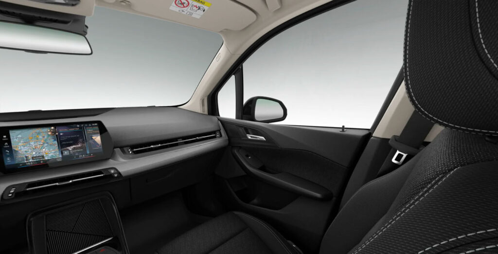 BMW-218i-Active-Tourer-Delantera-Interior-3