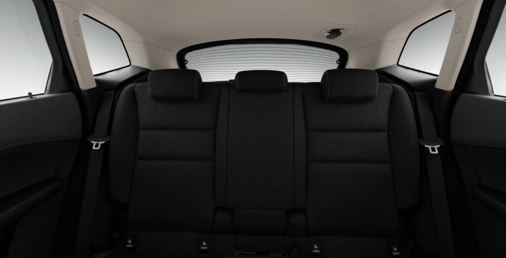 BMW-218i-Active-Tourer-Trasera-Interior
