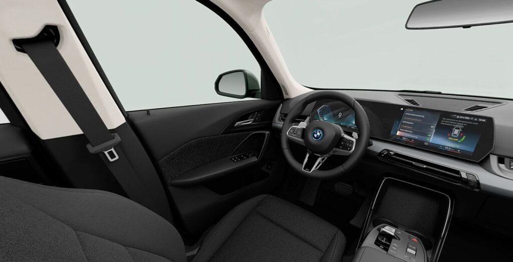 BMW-X1-xDrive-25e-interior-delantera