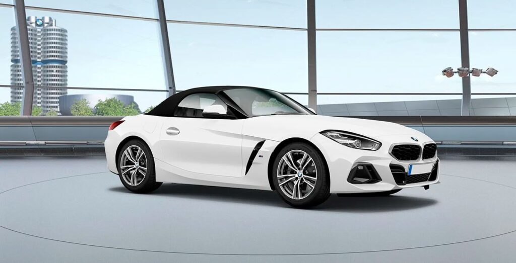 Exterior del BMW Z4 sDrive20i descapotable con capota abierta