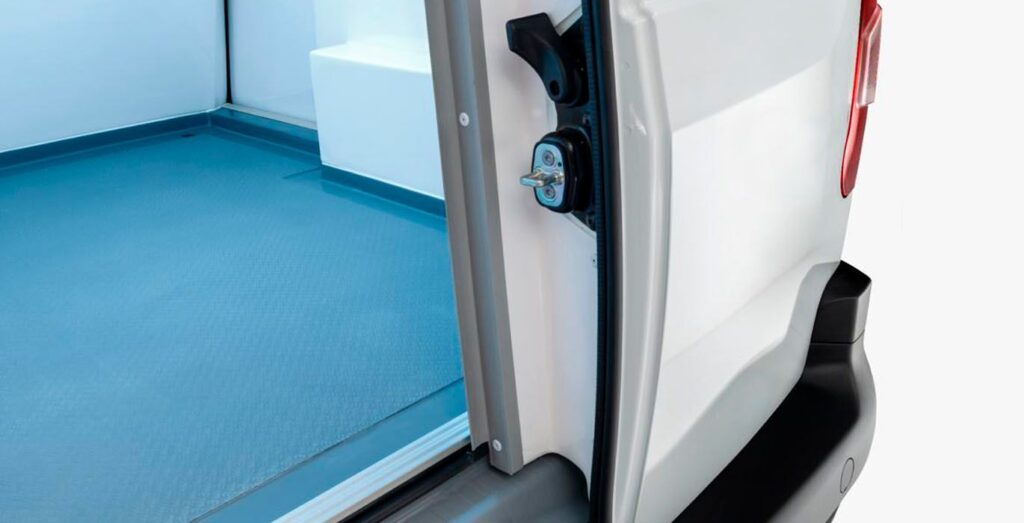 CITROEN-Berlingo-Van-Control-Talla-M-HDI-100cv-ISOTERMO-exterior-trasera