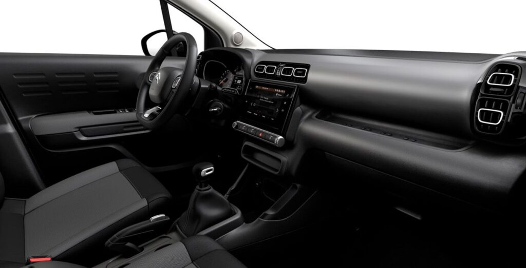 CITROEN-C3-Aircross-PureTech-110-Plus-interior-perfil