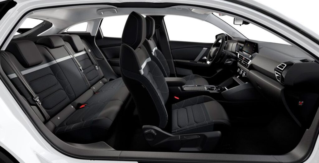CITROEN-C4-BlueHDi-130-SS-EAT8-Plus-interior-perfil