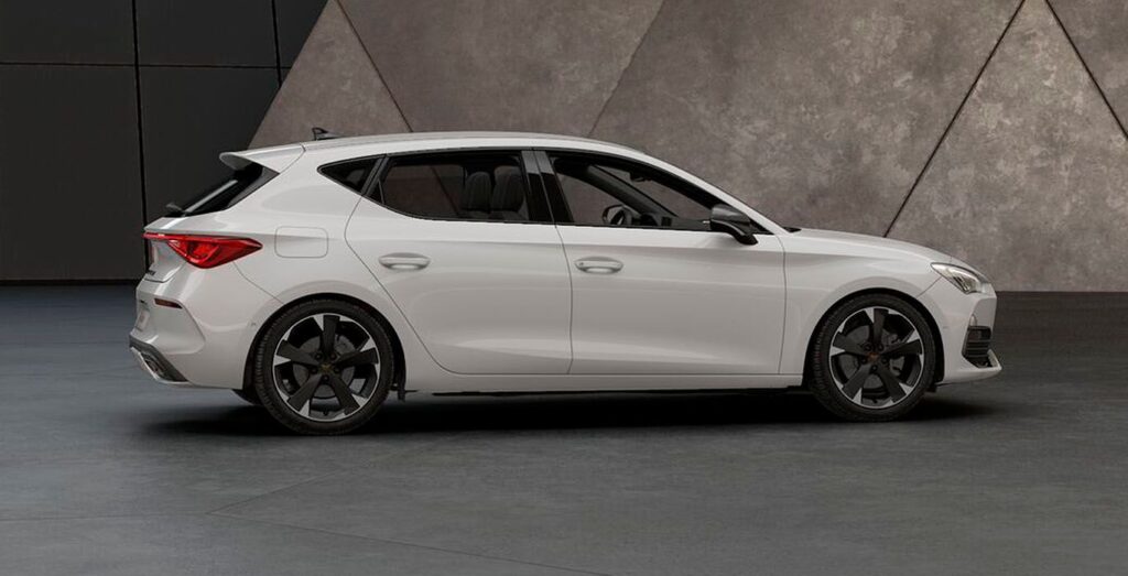Cupra-Leon-eTSI-DSG-exterior-perfil-2