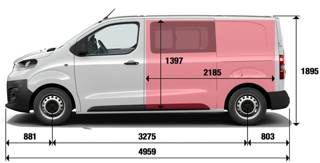 Fiat Scudo Furgón L2 120 de 6 plazas modular, vista exterior de perfil, color blanco