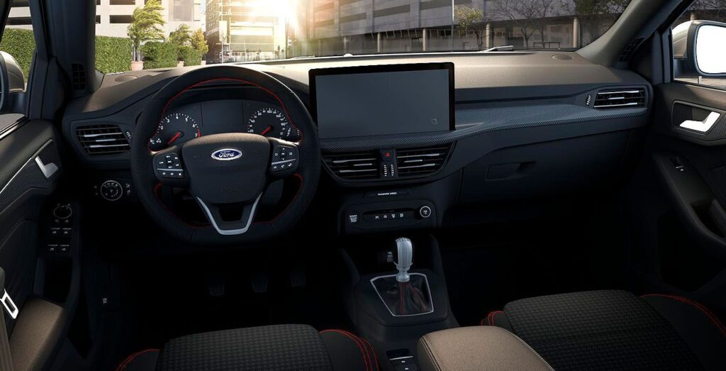 FORD-Focus-1.0-Ecoboost-Mhev-St-Line-interior-delantera