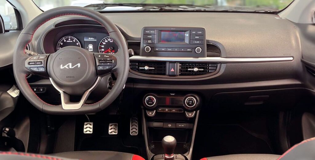 Kia-Picanto-GT-Line-1-0-DPi-interior-delantera-1