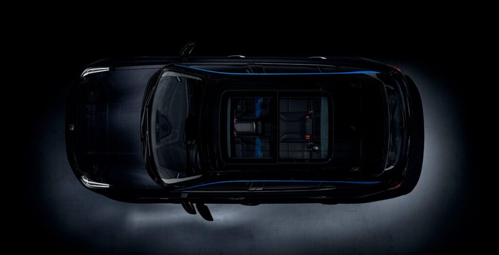 Lynk-Co-01-1.5-PHEV-exterior-cenital