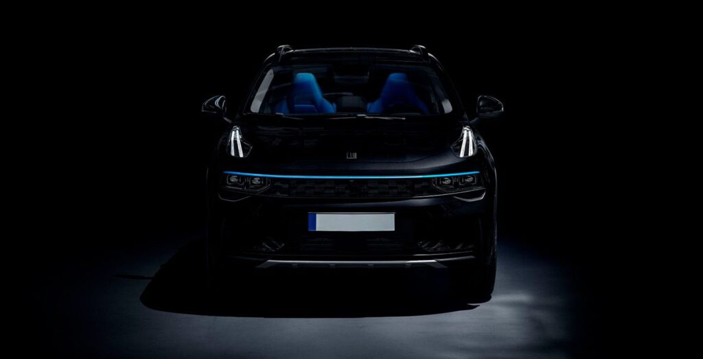 Lynk-Co-01-1.5-PHEV-exterior-frontal