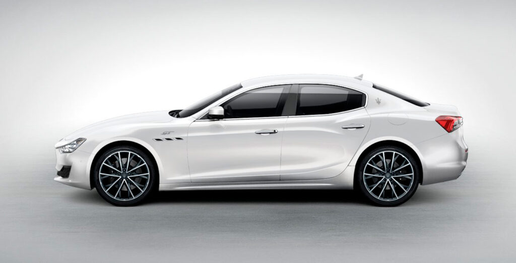 MASERATI-GHIBLI-GT-ULTIMA-L4-330CV-RWD-AUTOMATICO-exterior-perfil