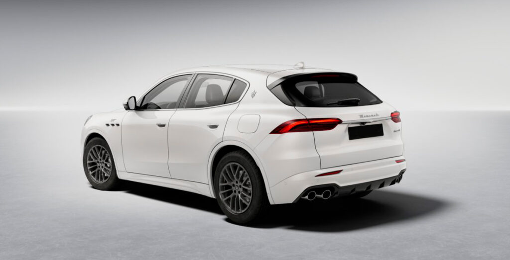 MASERATI-GRECALE-GT-L4-MHEV-300CV-AWDAUTOMATICO-blanco-exterior-trasera
