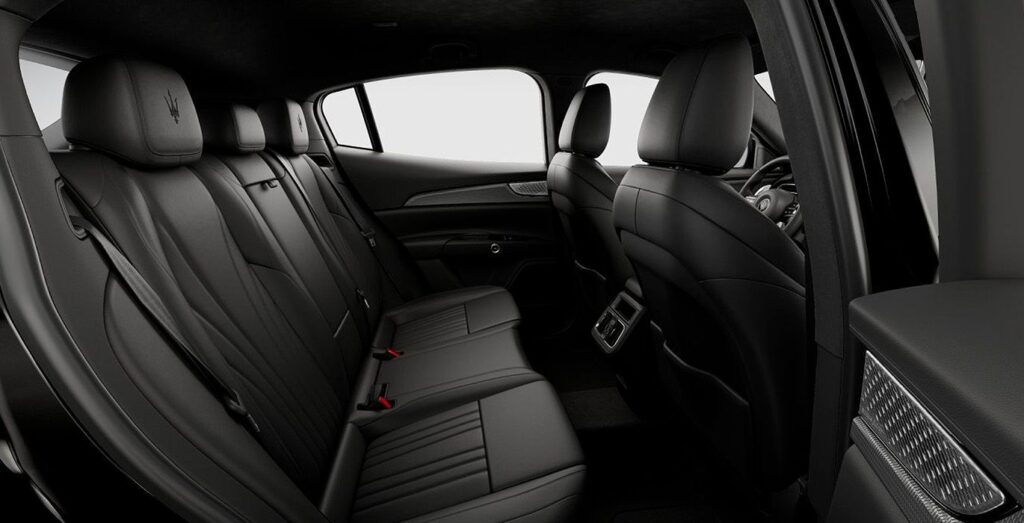 MASERATI-GRECALE-GT-L4-MHEV-300CV-AWDAUTOMATICO-interior-perfil