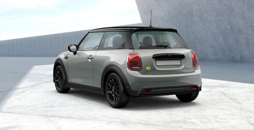 MINI-Cooper-SE-exterior-trasera