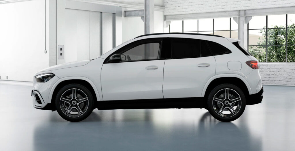 Mercedes-Benz-GLA-250e-amg-line-night-blanco-exterior-perfil