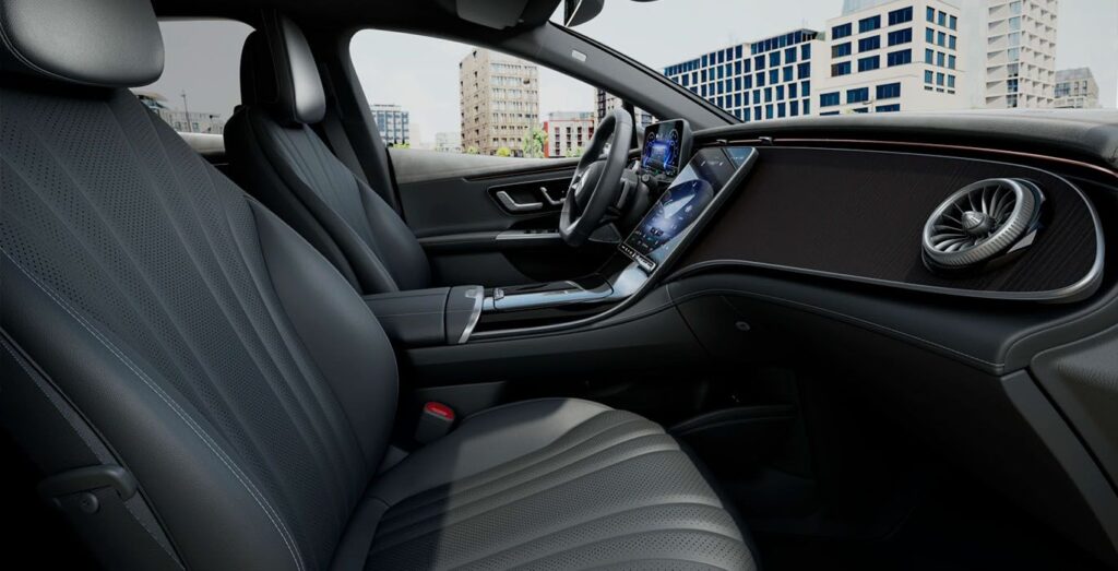 Mercedes-EQE-350-interior-perfil