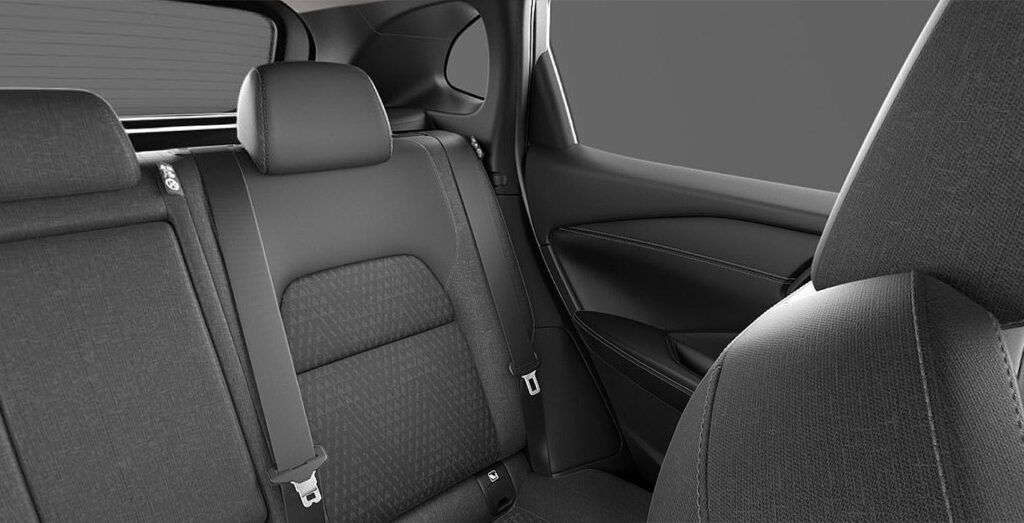Nissan-Qashqai-N-CONNECTA-160CV-MHEV-interior-trasera