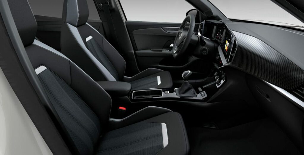 OPEL-Mokka-1.2T-GS-130cv-interior-perfil
