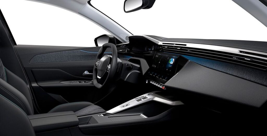 PEUGEOT-408-Allure-Puretech-interior-perfil