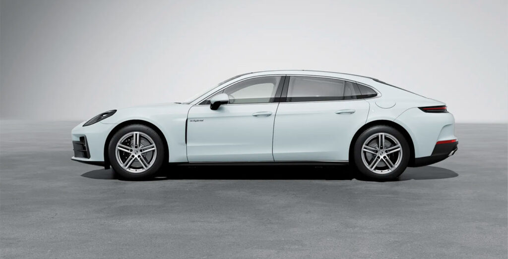 Porsche Panamera 4 E-Hybrid Executive visto de lateral, disponible en renting en Madrid