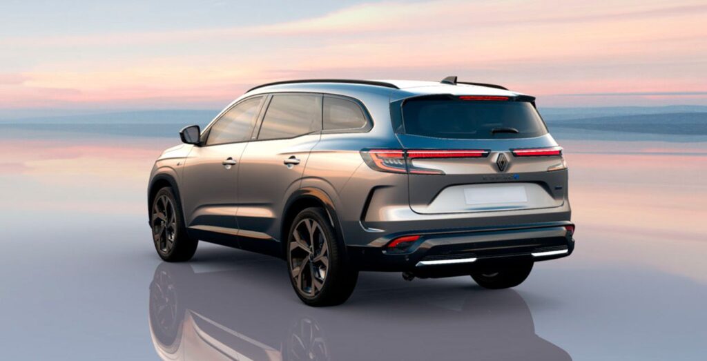 RENAULT-ESPACE-E-Tech-Full-Hybrid-Espirit-Alpine-exterior-trasera