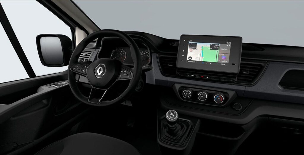 RENAULT-Trafic-L1H1-blue-dci-interior-delantera