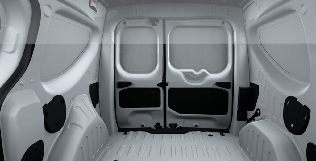 Renault-Express-Furgon-Advance-1.5-Blue-HDI-interior-trasera