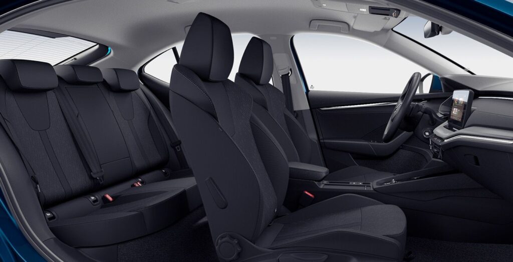 SKODA-Octavia-2.0-TDI-DSG-Selection-interior-perfil