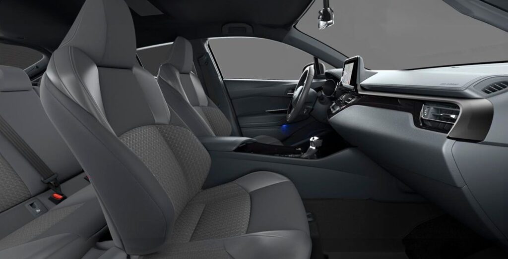 Toyota-C-HR-180H-Advance-interior-perfil