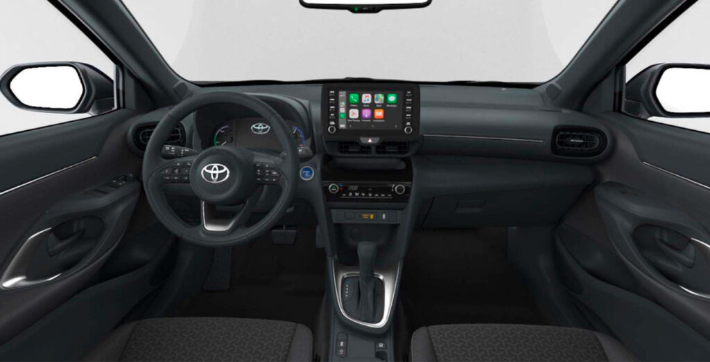 Toyota-Yaris-Cross-120h-Active-Plus-interior-2-1-1