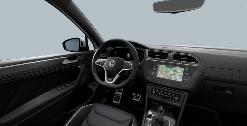 VOLKSWAGEN-Tiguan-eHybrid-R-Line-interior-delantera-2