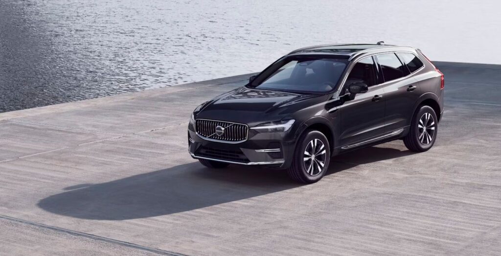 VOLVO-XC60-2.0-T6-AWD-Recharge-Core-Aut-exterior-perfil