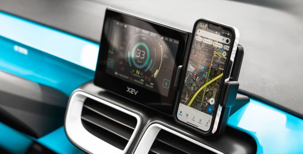 XEV-YOYO-V22-5-Sport-interior-2