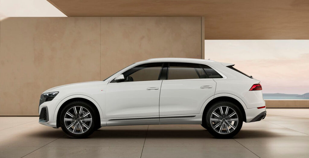 Audi Q8 SUV S line 45 TDI Quattro Tiptronic en renting, vista lateral