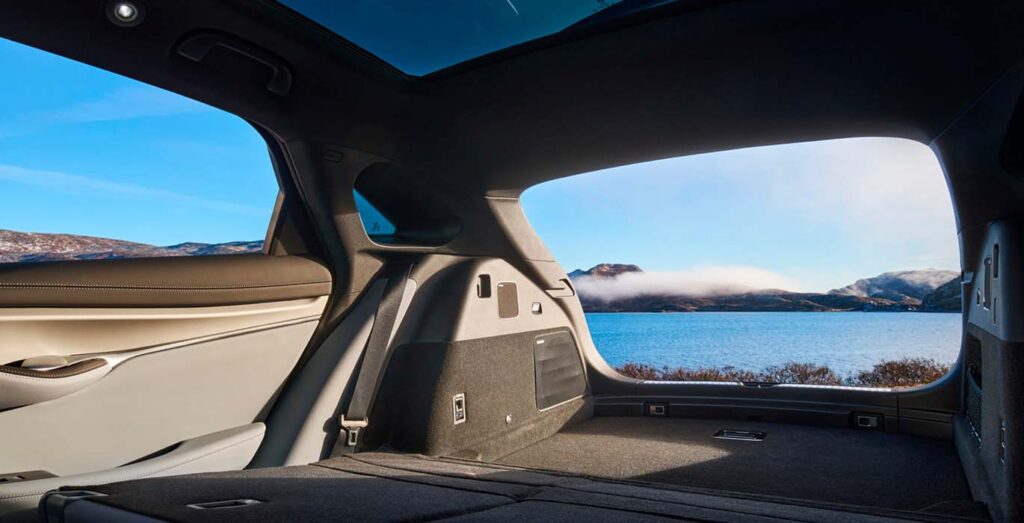 BYD Sealion 7 Comfort, vista interior de los asientos traseros