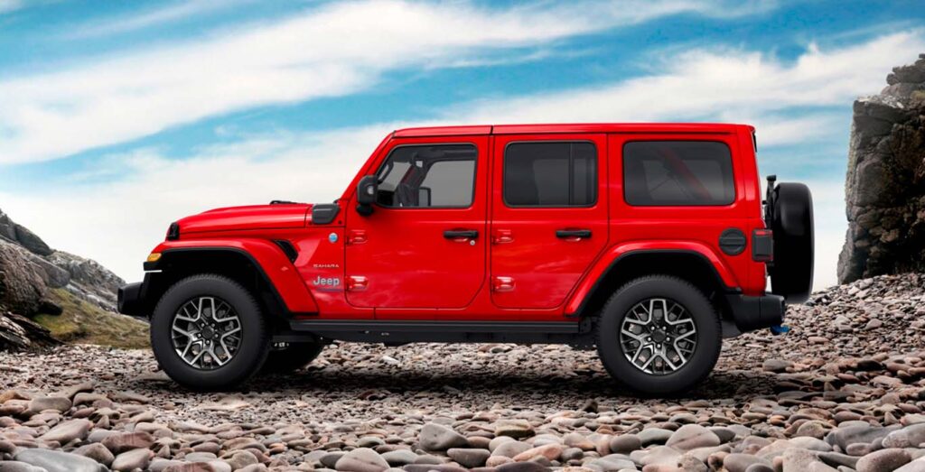 Jeep Wrangler Sahara 2.0 TC GME visto de lateral, disponible en renting en Madrid