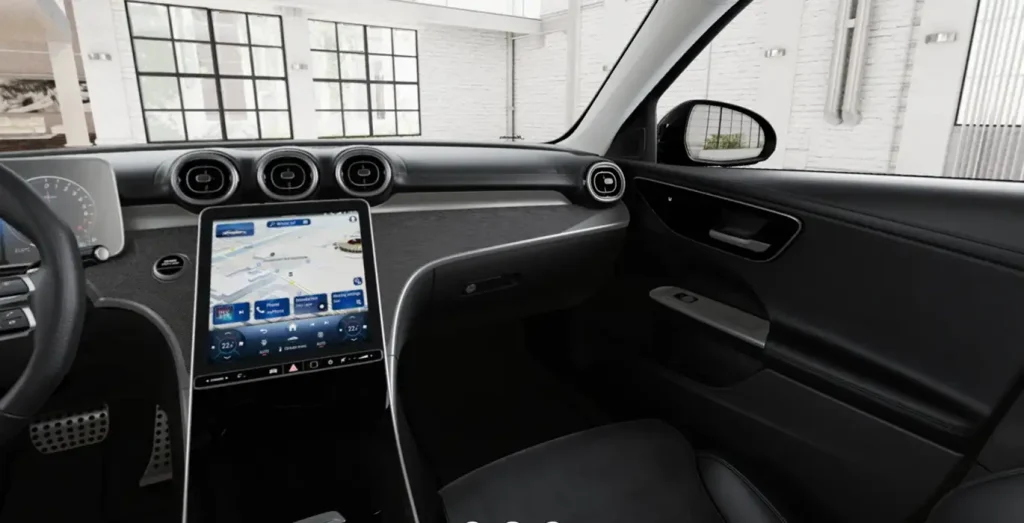 Mercedes-Benz-Clase-C-Berlina-300e-EQ-interior-delantera-II