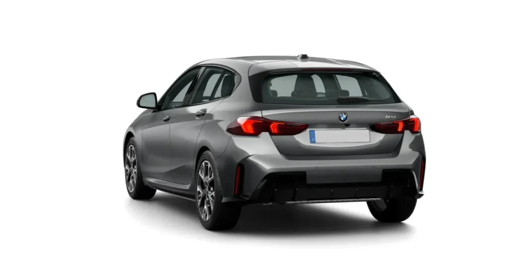 BMW Serie 1 118d vista trasera, coche disponible en renting en Madrid
