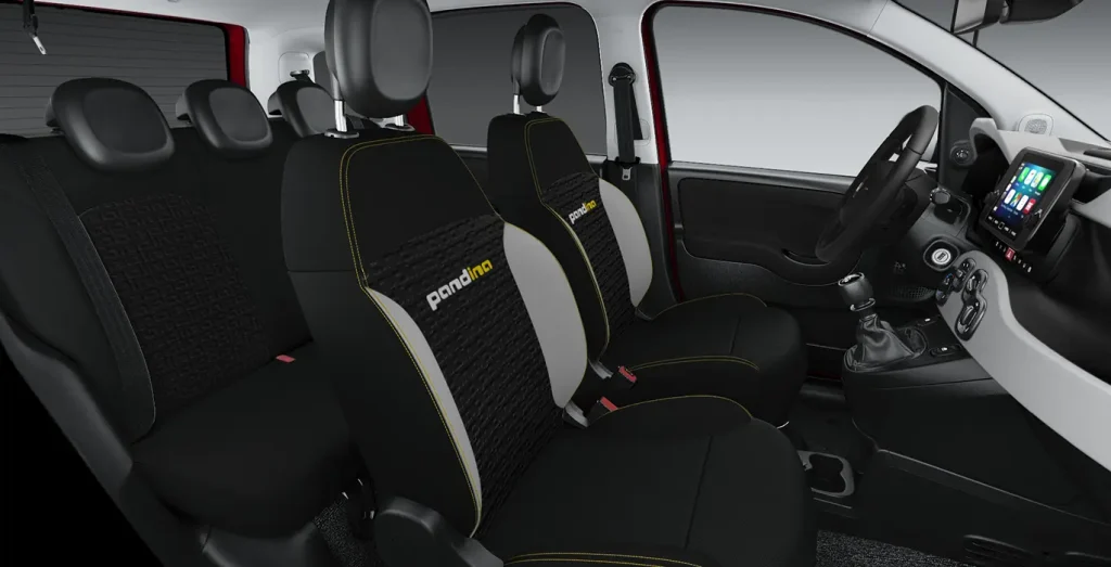 FIAT-Panda-Pandina-1.0-Hybrid-51kW-interior-trasera