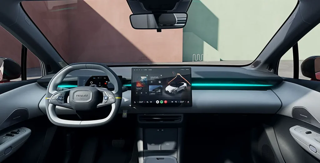 Lynk-Co-02-More-66kW-interior-delantera