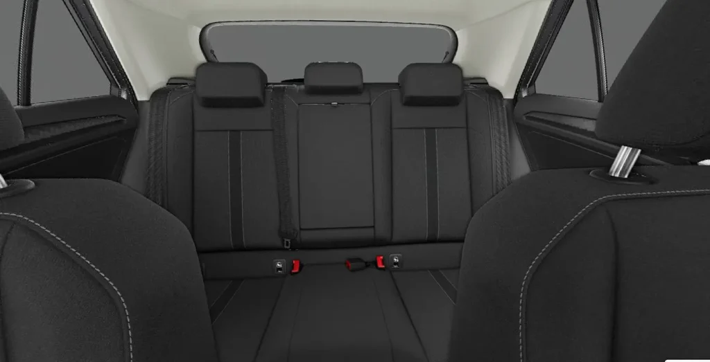 VOLKSWAGEN-T-Roc-Mas-1.5-TSI-DSG-7vel-interior-trasera