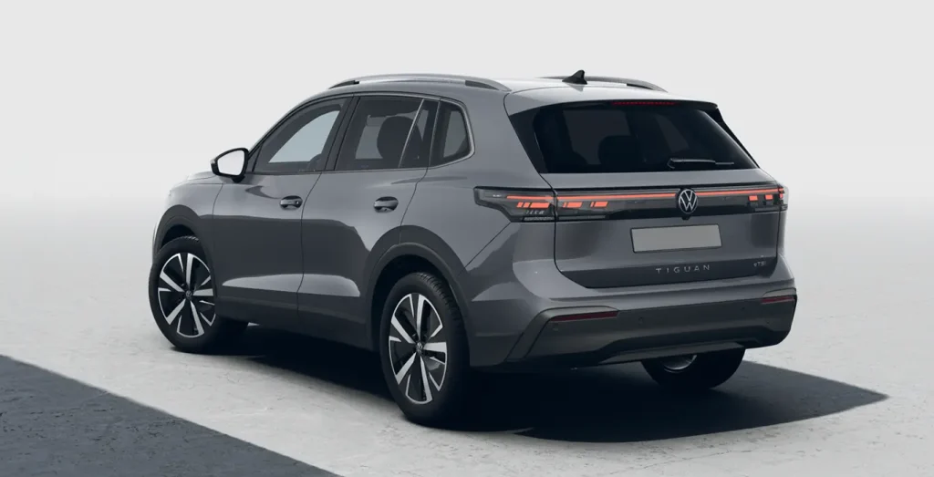 Volkswagen-Tiguan-Mas-2.0-TDI-DSG-trasera