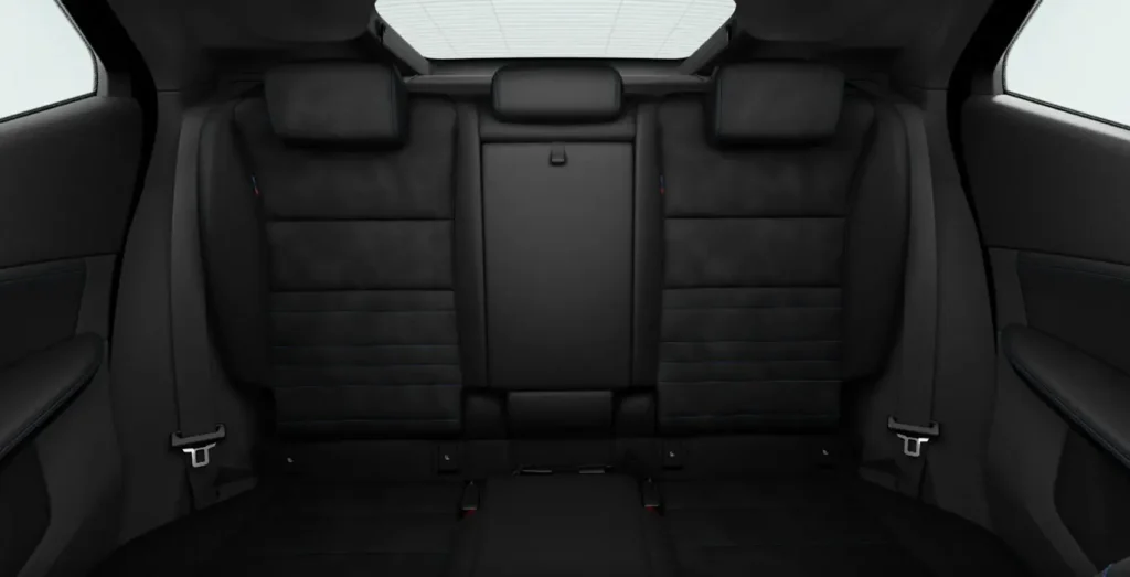 BMW-X2-xDrive-20d-interior-trasera