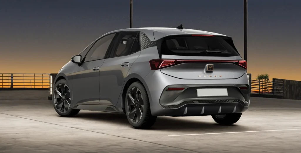 Vista trasera del Cupra Born e-Boost Pack Advanced Plus