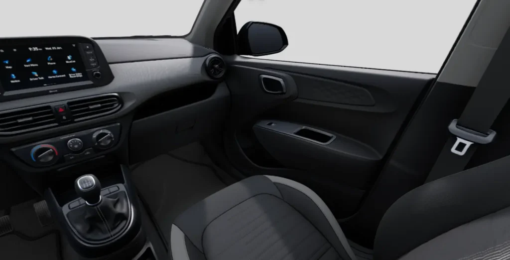 Interior delantero del Hyundai i10 1.0 MPI Klass 63 CV