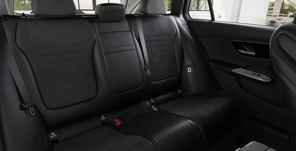 Mercedes-Benz-Clase-C-220d-Estate-interior-trasera