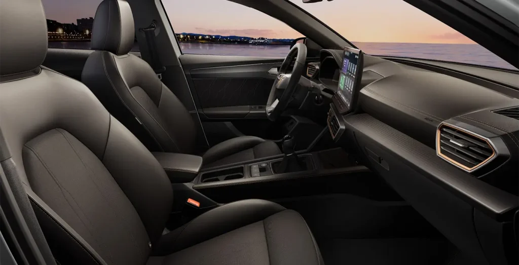 Cupra-Leon-Sportstourer-1.5-TSI-110kW-interior-delantera-II