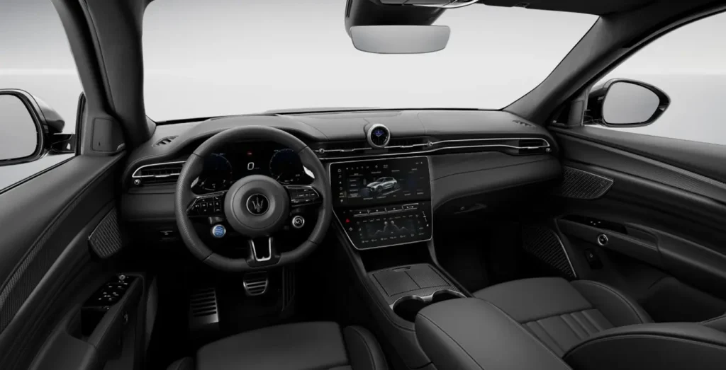 MASERATI-Grecale-Modena-330-QS-interior-delantera