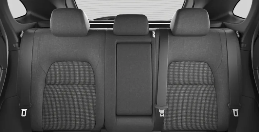 Interior trasero del NISSAN Qashqai con asientos