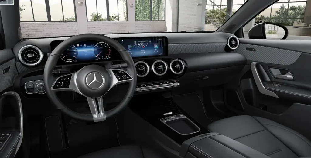 Mercedes-Benz-Clase-A-200d-interior-delantera.webp
